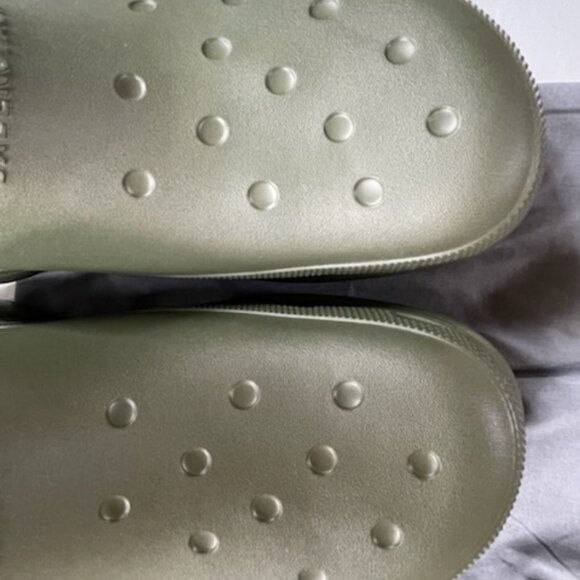 LUXURY DESIGNER ALERT!  Balenciaga Mule Rubber Crocs - Picture 16 of 16